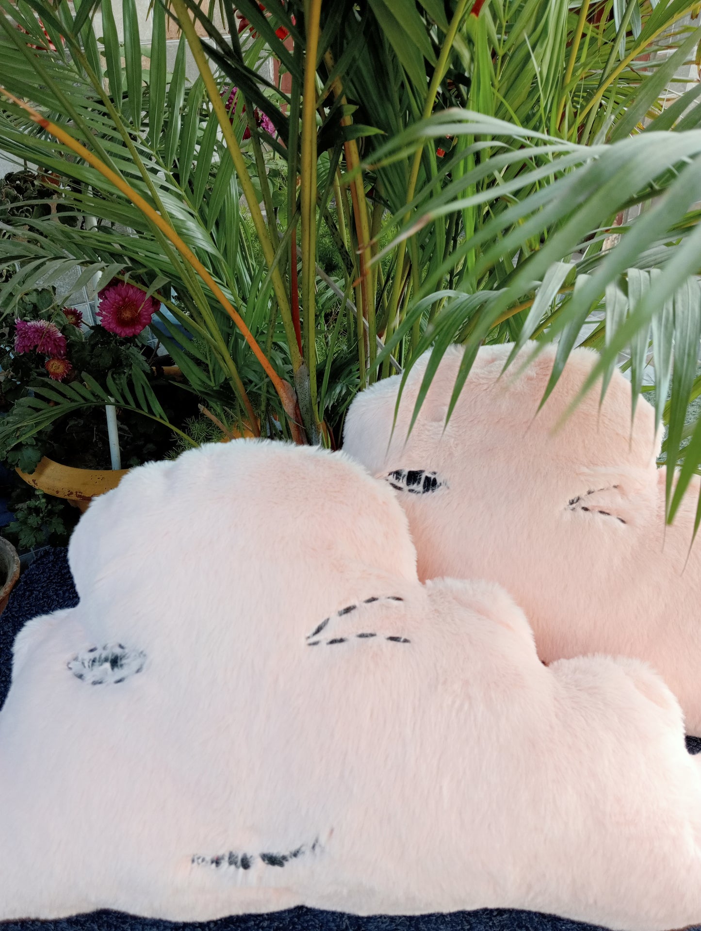 WINKING  PINK CLOUD SOFT TOY