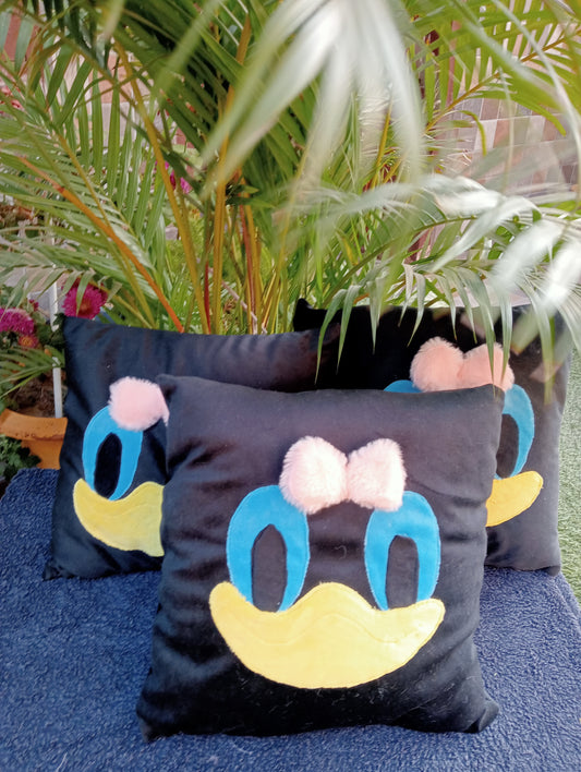 DONALD DUCK CUSHION